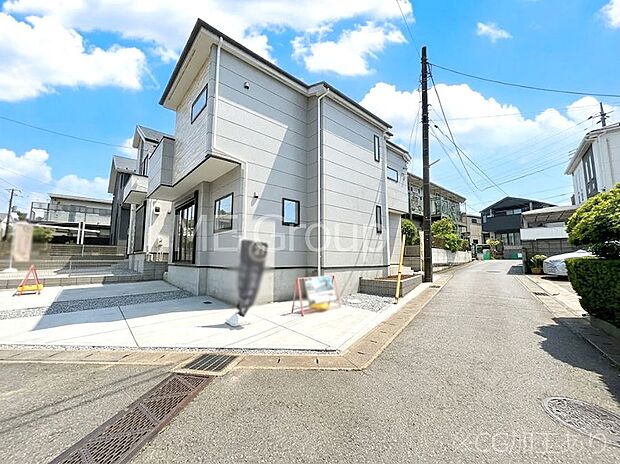 【前面道路含む現地写真】前面道路はきちんと整備されています  