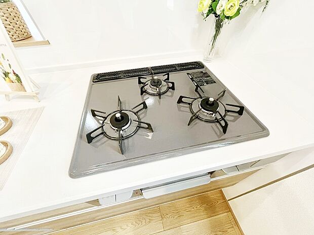 【ガスコンロ】三口ガスコンロでお料理が一気にはかどりそう