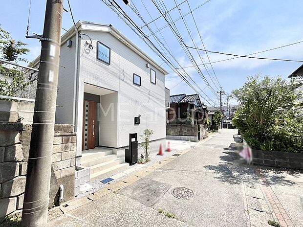 【前面道路含む現地写真】堂々完成!! ここから始まる新生活を応援いたします!