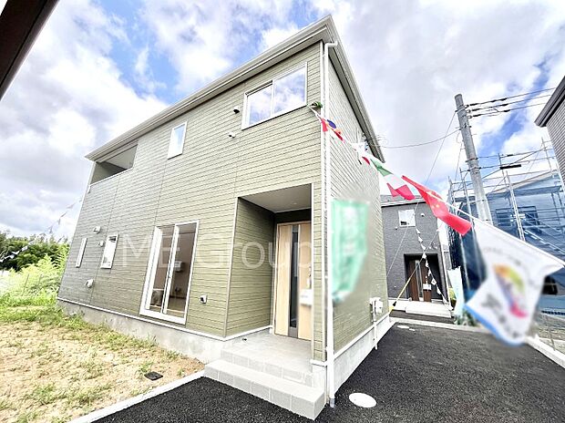 【現地外観写真】たっぷりの陽光と心地よい風が舞い込む住まい