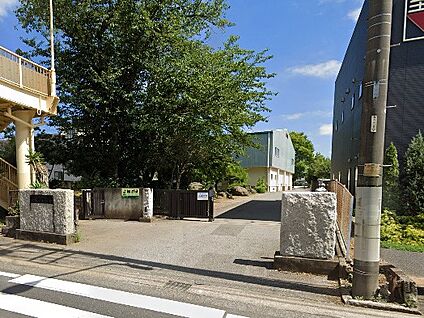 八千代市立大和田小学校 930m(12分)