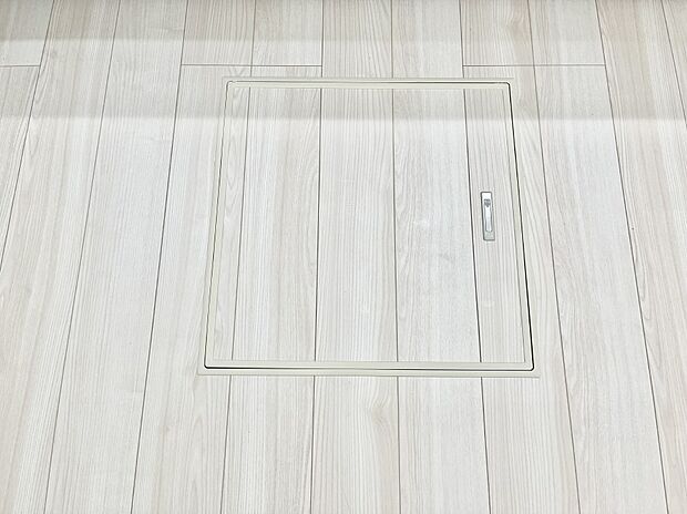 【床下収納】床下収納付き！日用品・非常用品の収納にも大活躍。