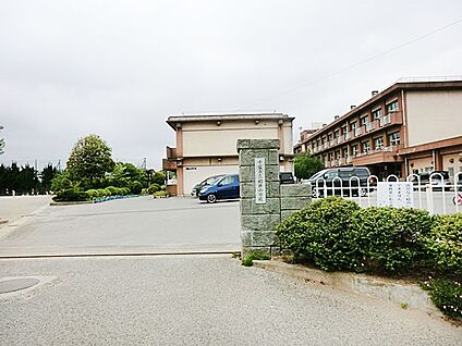 千葉市立柏井小学校 920m