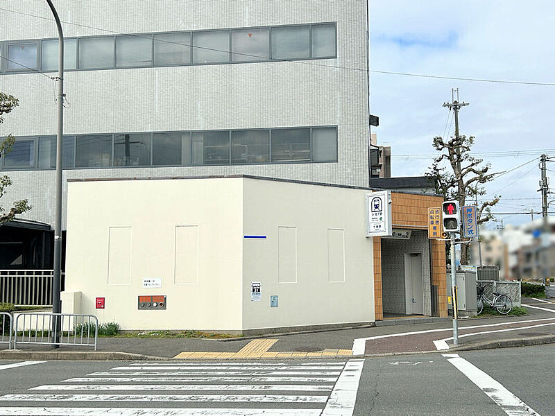 【車・交通】地下鉄烏丸線「十条」駅