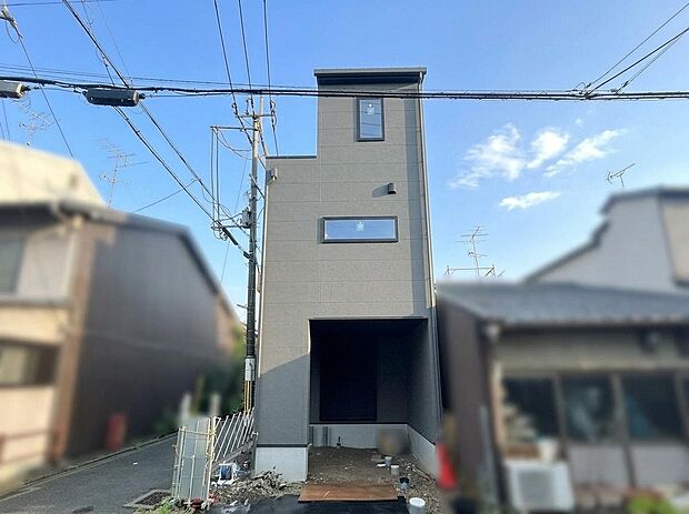 【完成イメージ】完成イメージ(※掲載の外観完成予想CGは、図面を基に描き起こしたもので実際とは異なる場合があります。)