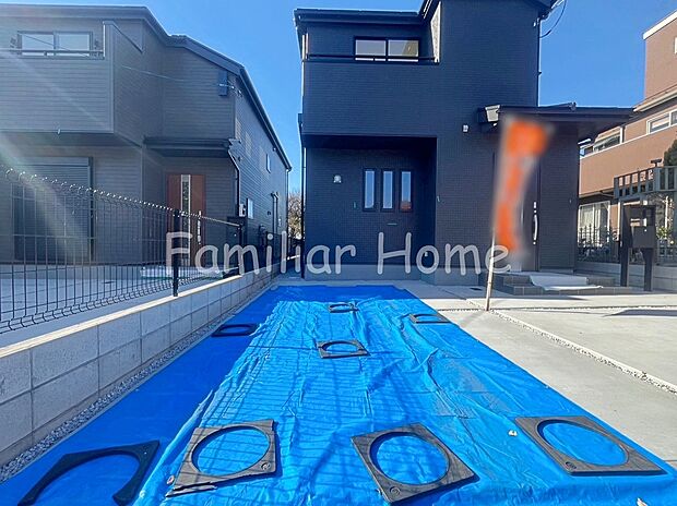 【カースペース】カースペース　駐車スペース２台可能。お車を家族で所有しても安心です。