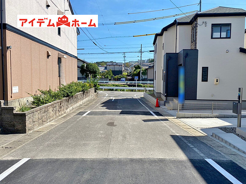 ●○●○前面道路写真○●○●
　　　平日の案内も可能です♪
　お気軽にお問い合わせください！
