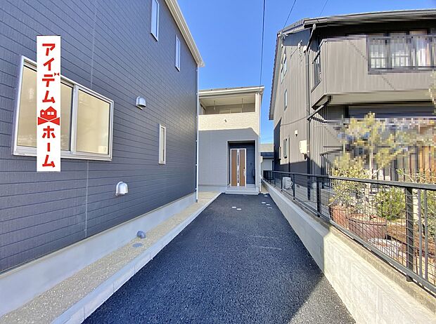 ●○●○2号棟外観写真○●○●
平日の案内も可能です♪
お気軽にお問い合わせください!