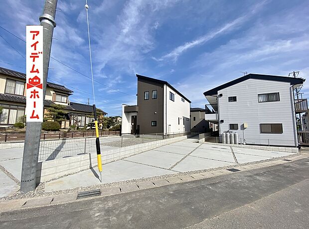 ●○●○全体外観写真○●○●
平日の案内も可能です♪
お気軽にお問い合わせください!
