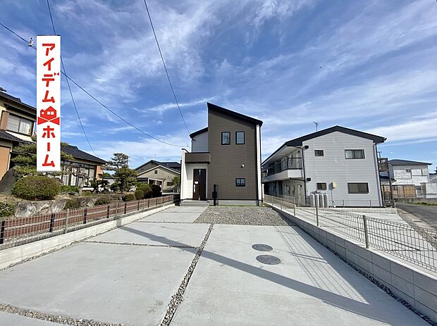 ●○●○1号棟外観写真○●○●
平日の案内も可能です♪
お気軽にお問い合わせください!