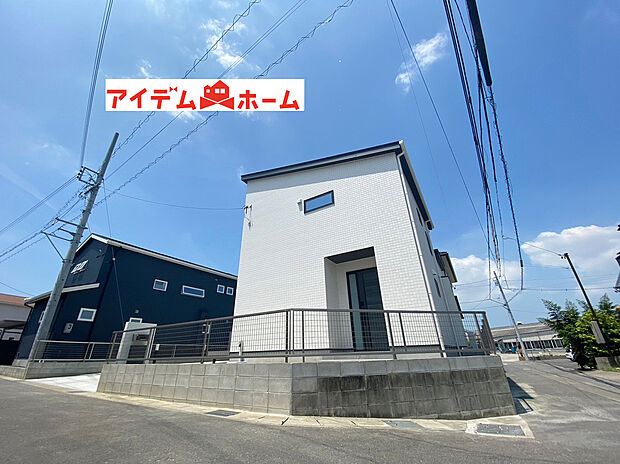 ●○●○A棟外観写真○●○●
　　　平日の案内も可能です♪
　お気軽にお問い合わせください！