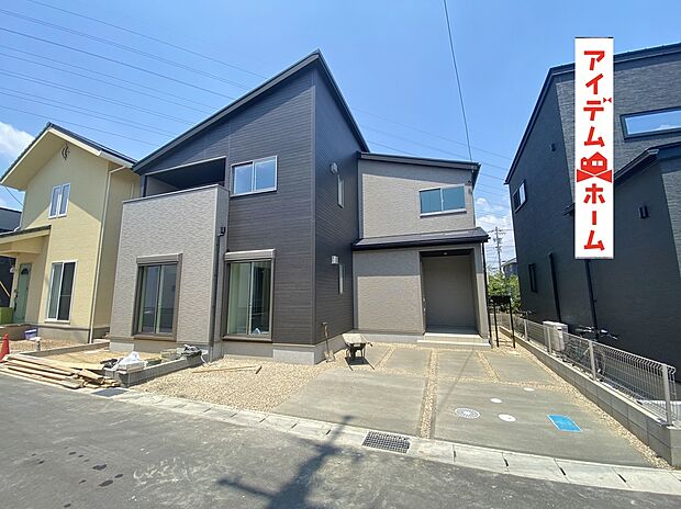 ●○●○1号棟外観写真○●○●
　　　平日の案内も可能です♪
　お気軽にお問い合わせください！
