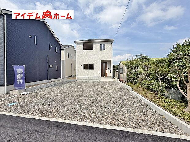 ●○●○1号棟外観写真○●○●
平日の案内も可能です♪
お気軽にお問い合わせください!