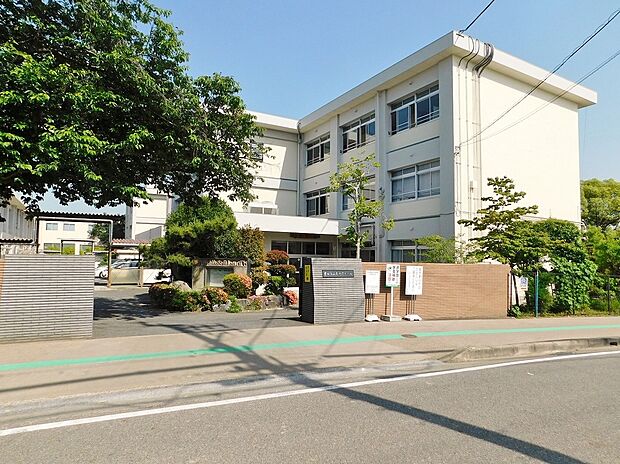 豊田市立寿恵野小学校(約1,279m)