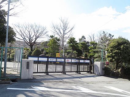 岡崎市立葵中学校 450ｍ