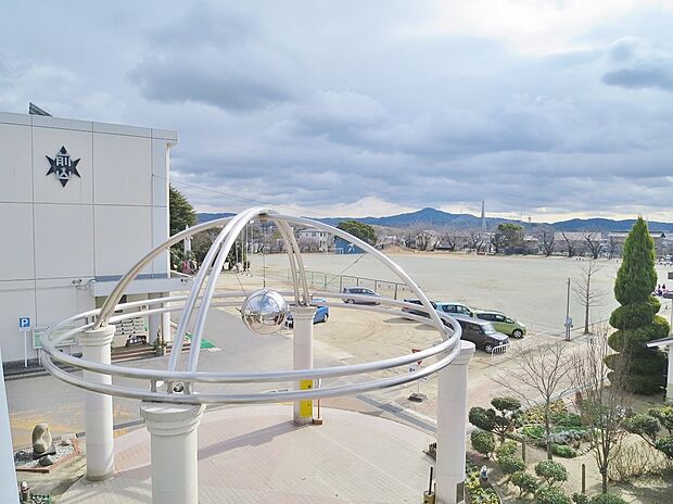 豊田市立前山小学校(約1,000m)