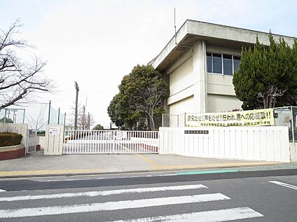 碧南市立東中学校 1840ｍ