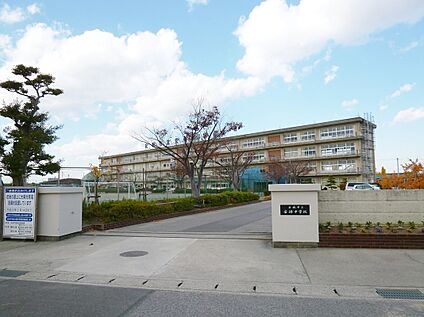 安城市立安祥中学校 850m