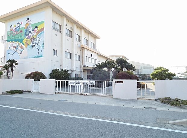 西尾市立一色東部小学校(約500m)