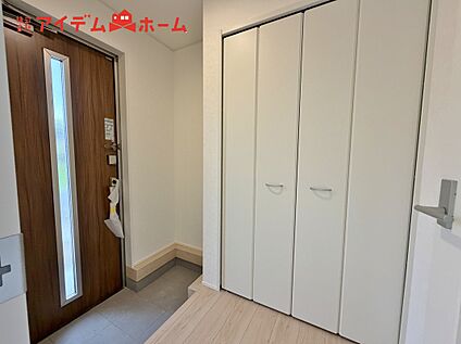 玄関(1号棟)