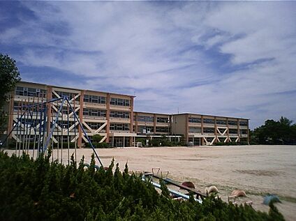 知立市立知立東小学校 750ｍ