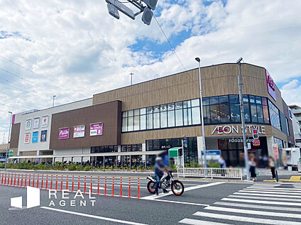 イオンスタイル横浜高田 1100ｍ