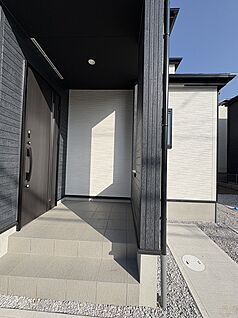 玄関ポーチ