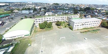 入間市立藤沢南小学校 約815ｍ(徒歩10分)