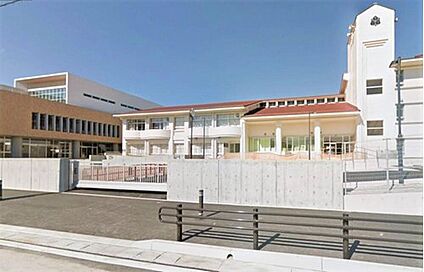 飯塚市立小中一貫校穂波東校 1134m