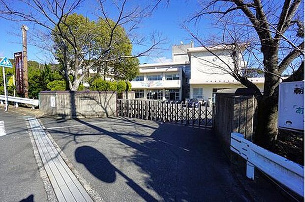 太宰府市立太宰府東小学校(約302m)