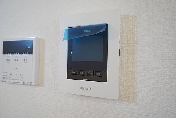 【防犯設備】防犯性、セキュリティ対策に安心できるテレビモニター付きインターフォンです。セールスマン対策にもなり安心できます。