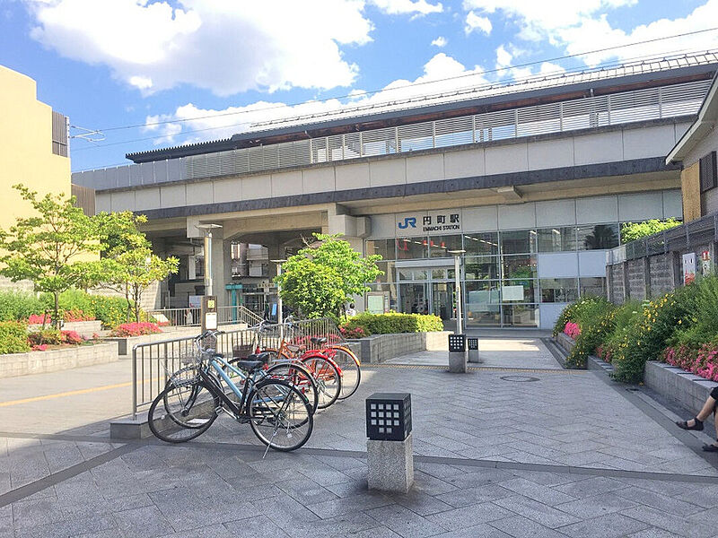 【車・交通】JR嵯峨野線　円町駅