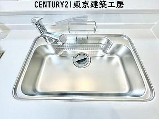 【同形状・同仕様写真(キッチン）】【同仕様】◇調理がはかどるシステムキッチン♪収納豊富で、シンクも作業スペースも広いのでスムーズに料理ができますね。