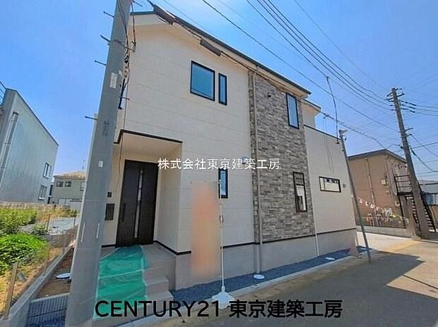 【現地外観写真】◆４LDK＋駐車スペース並列２台分ございます
