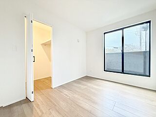 小学校まで徒歩１分、幼稚園まで徒歩９分■グラファーレ中郡二宮町山西２期■ その他