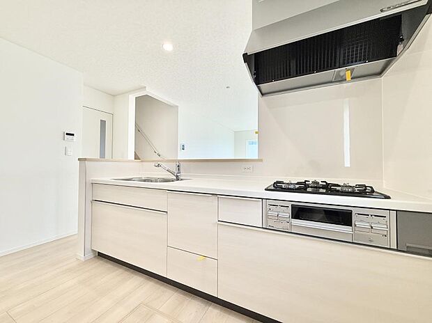 ■家族の絆を深める、温もりのあるキッチン