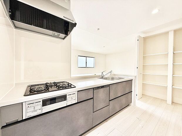 ■料理がもっと楽しくなる、快適なキッチン空間