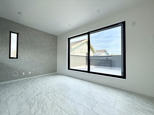 【リビング】■くつろぎと笑顔が集まる、心温まるリビング