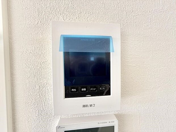 【TVモニター付インターフォン】■訪問者を確認できて安心感が増します