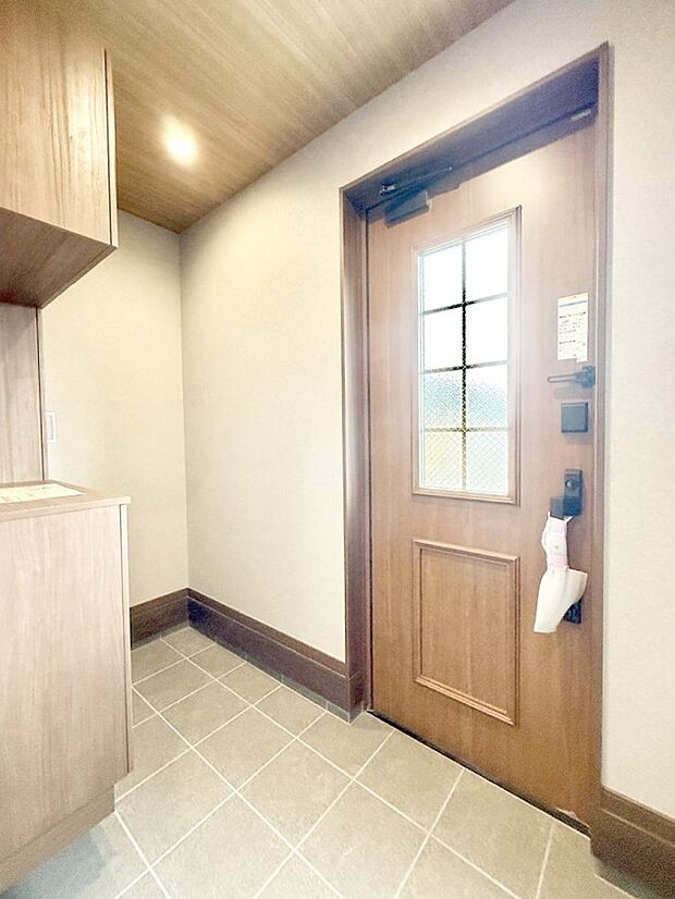 【玄関】■玄関はお家の顔！おしゃれな玄関でお客様をお迎え！