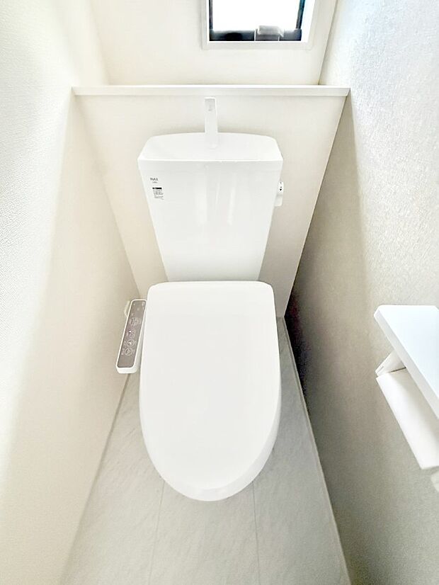 【トイレ】■毎日使う場所だからこそ、清潔感溢れる空間