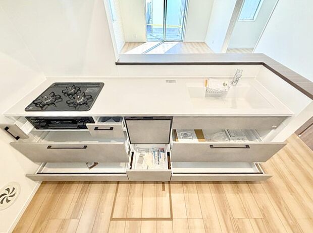 【キッチン】■美味しい時間が生まれる、笑顔あふれるキッチン