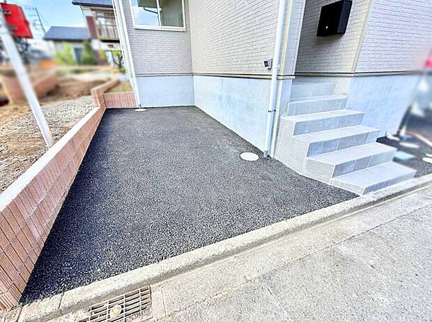 【玄関】■自宅にカースペースがあると助かります