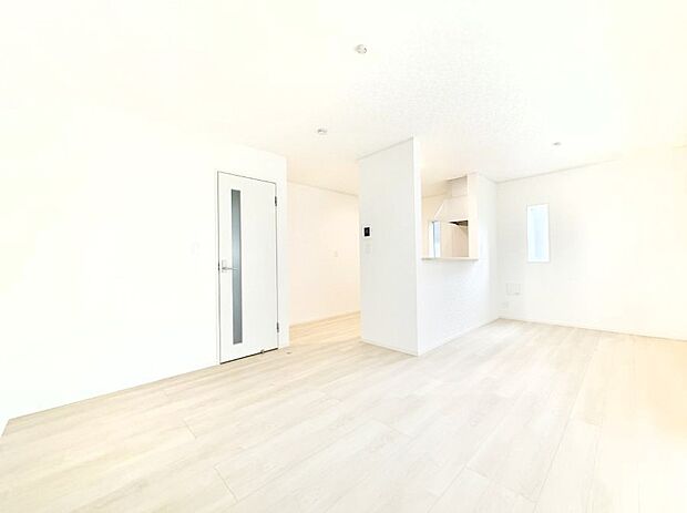 【ダイニング】■家族の笑顔があふれる、くつろぎの空間