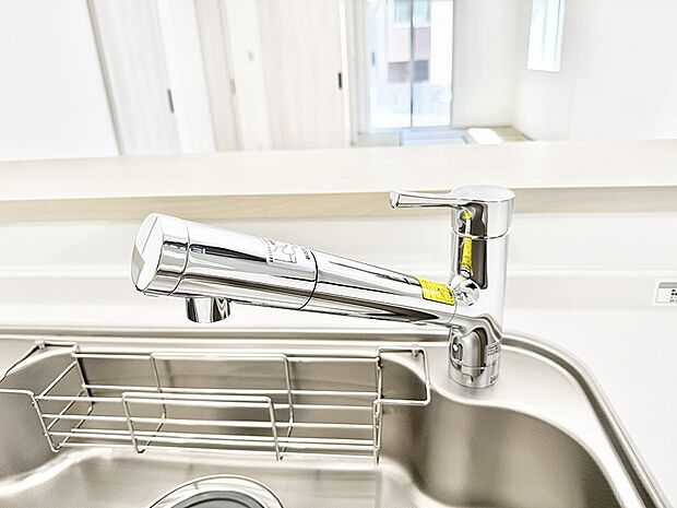 【浄水器】■清潔でおいしい水を手軽に供給してくれます