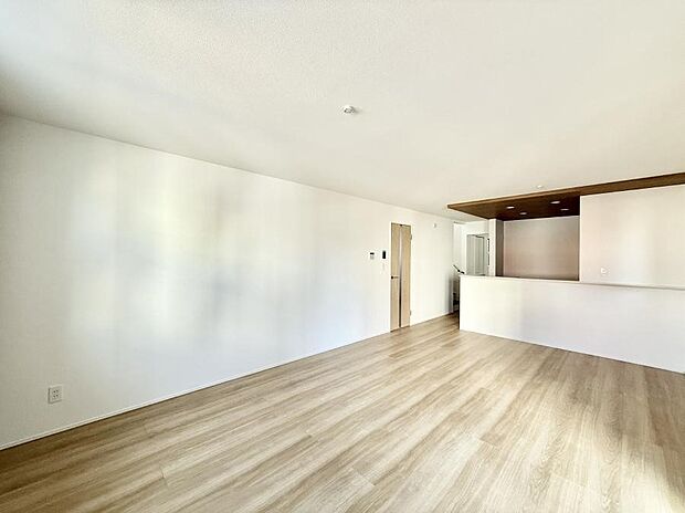 【リビングダイニング】■シンプルだけど贅沢、大切な人と過ごす心がほどける空間