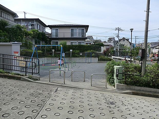 東希望が丘第二公園(約200m・徒歩3分)