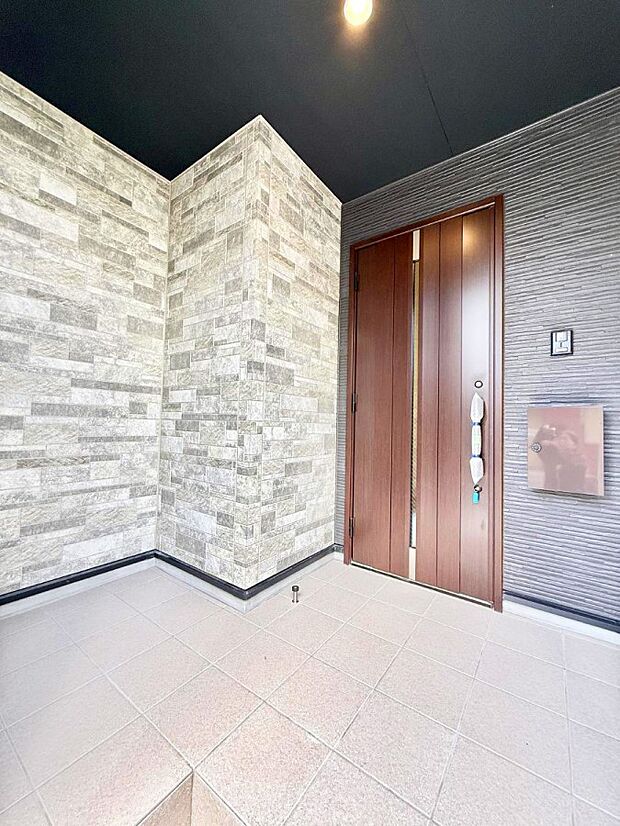 【玄関】■ ここから始まる、笑顔あふれる毎日