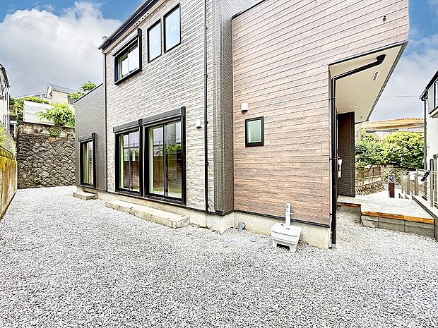 【庭】■庭付き住宅は多様な使用用途で活用できます  