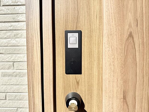 【その他設備(スマートキー)】■鍵を取り出さずに便利に操作できて快適